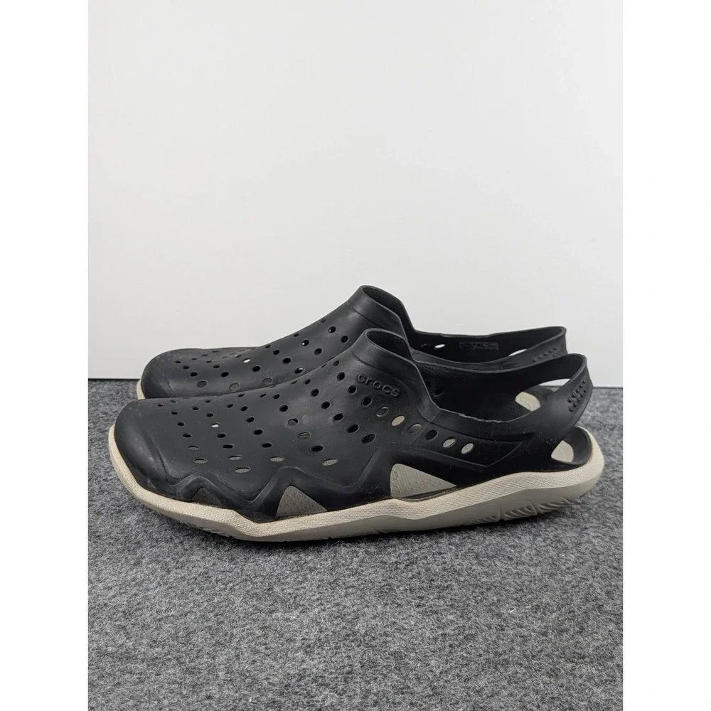 Crocs Swiftwater Sandal Men's Size 9 Mesh Deck Water Black Gray Slip On Shoes